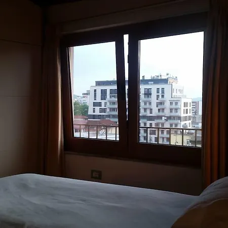 City Center Duplex With Terrace * Tirana